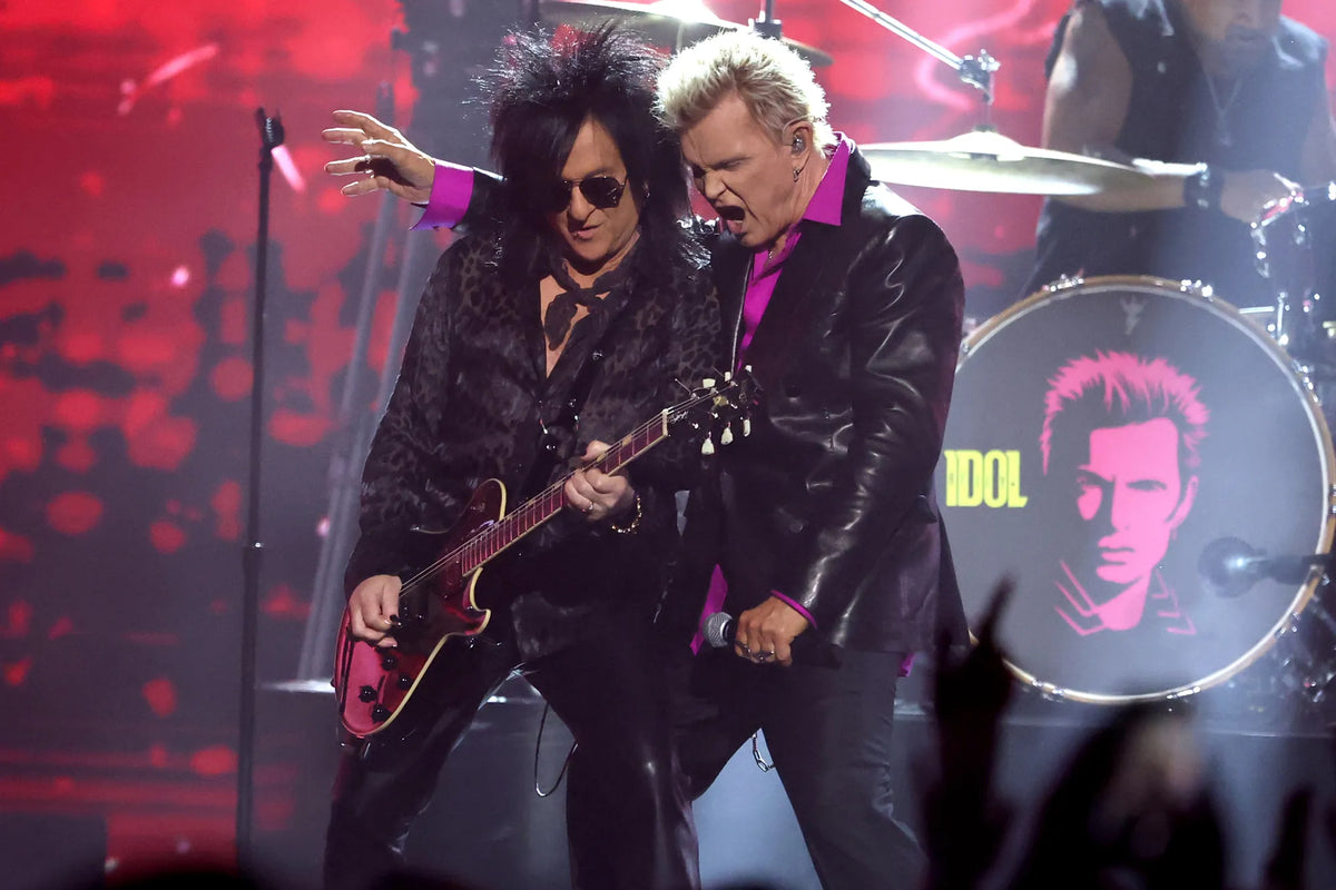 Billy Idol Receives Lifetime Achievement Award at the 2026 AMAs — A Legacy 50 Years in the Making