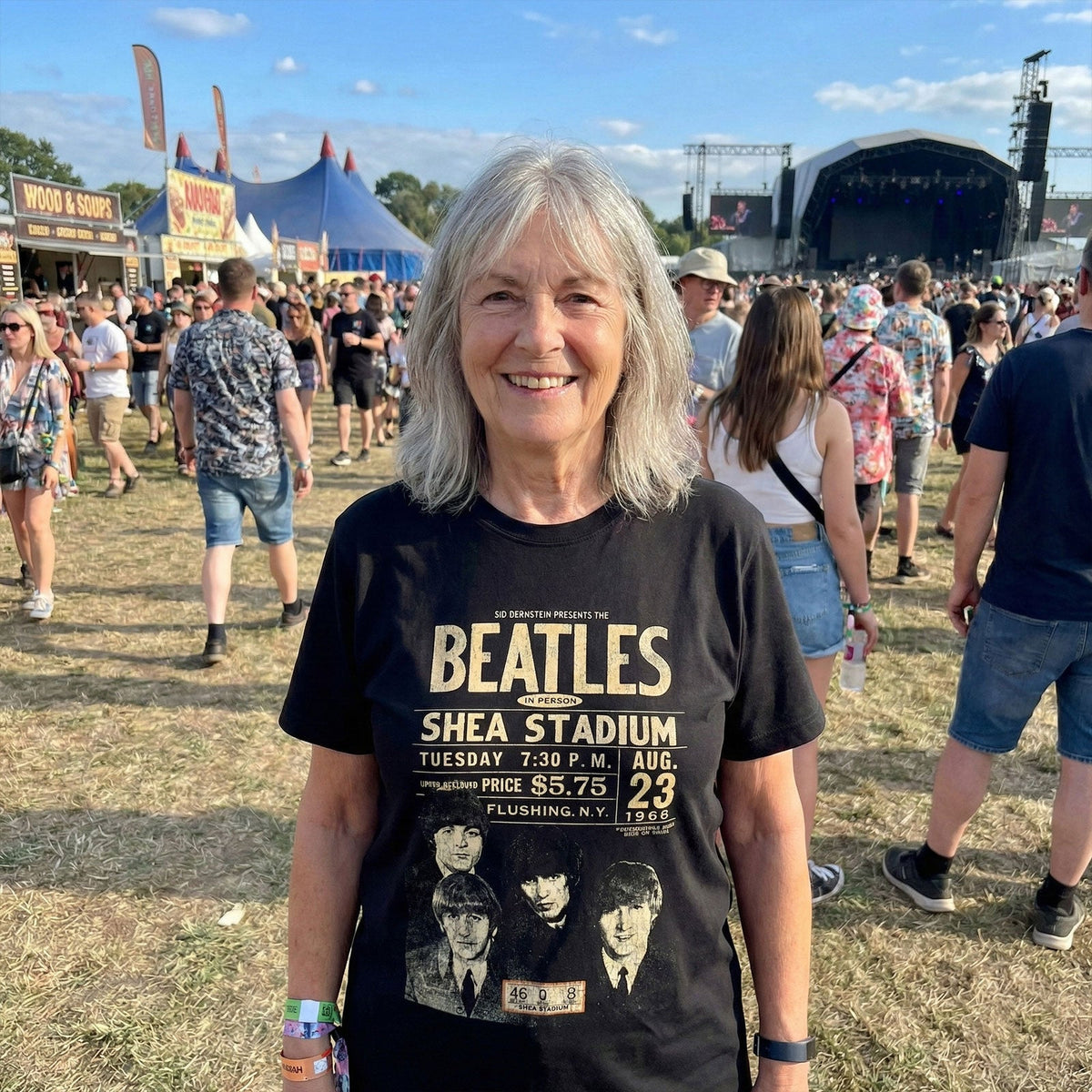 The Beatles: Shea '66 Unisex Premium Carbon T-Shirt (Black)