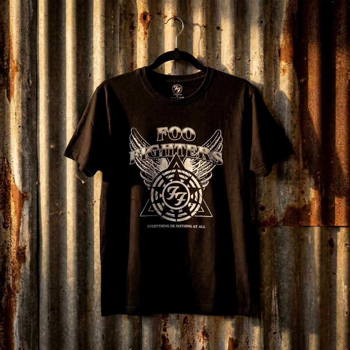 Foo Fighters Unisex Premium Carbon T-Shirt: Everything or Nothing At All Logo (Black)