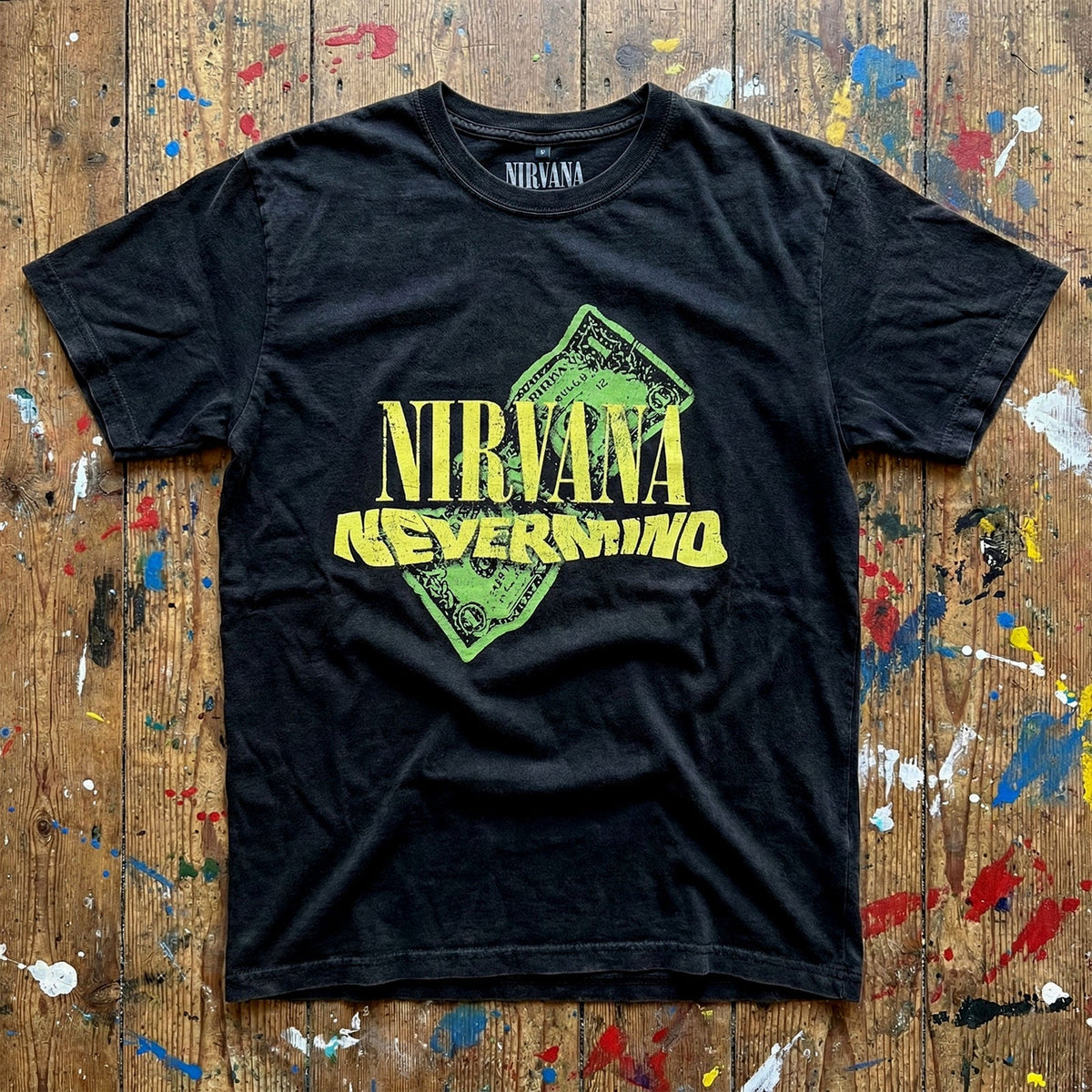 Nirvana: Nevermind Dollar Unisex Premium Carbon T-Shirt (Black)